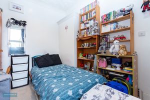 Bedroom- click for photo gallery